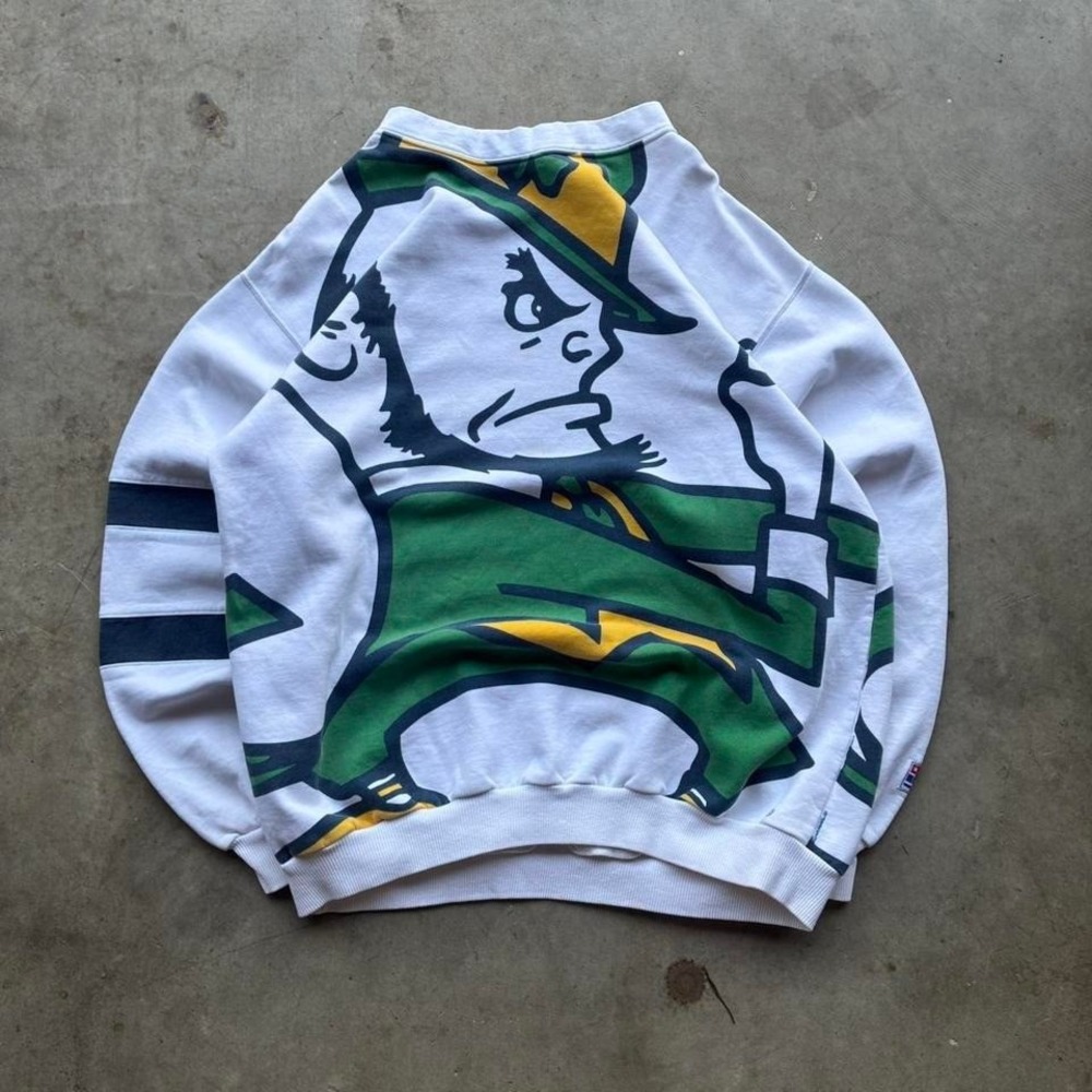 Vintage made in Canada boxy front and back fighting‎ Irish aop crewneck